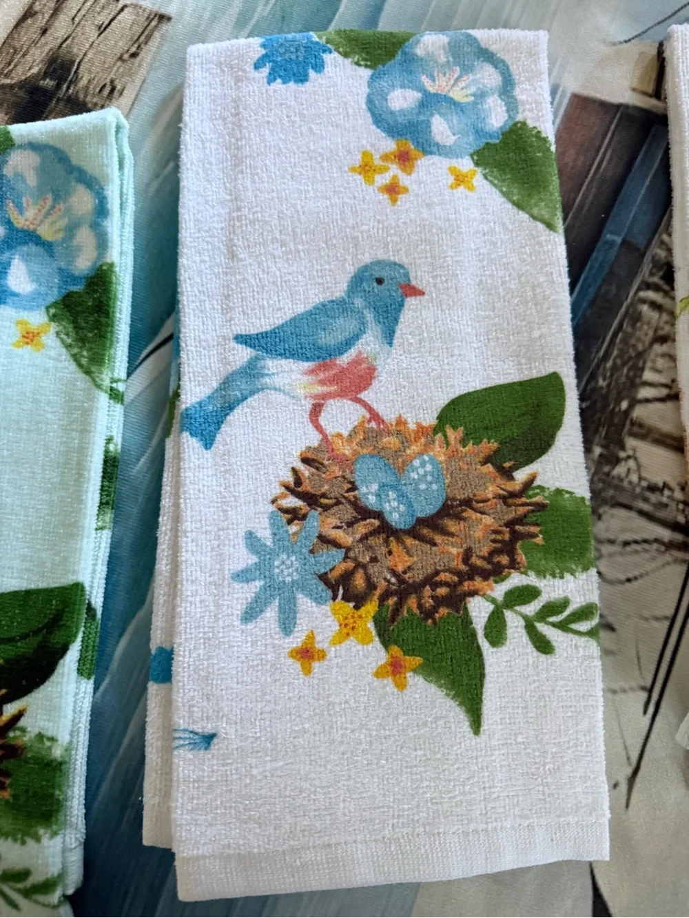 New Set of 4 Kohl's Bird Nest Hand Towel Set